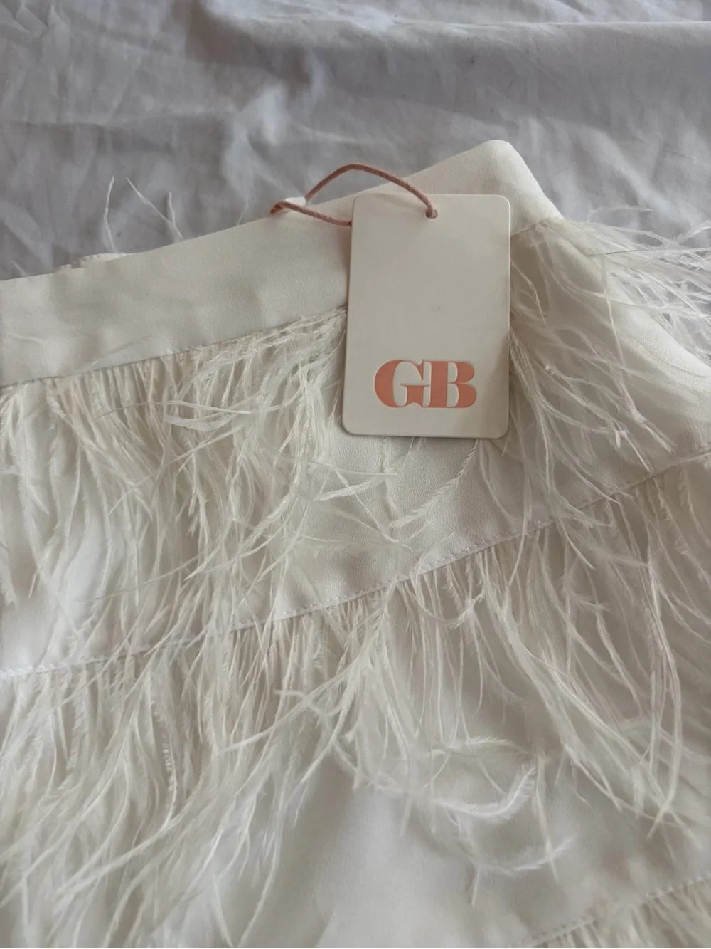 Gianni Bini Ivory Feathered Tiered Mini Skirt Size M  NWT